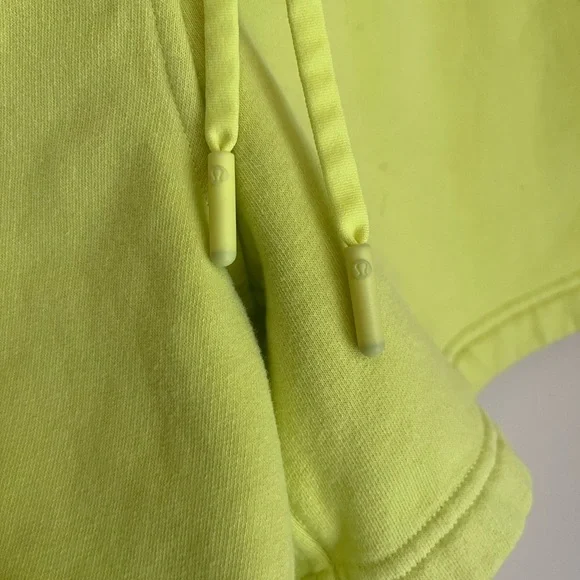 LULULEMON shorts size 6 - Picture 2 of 5